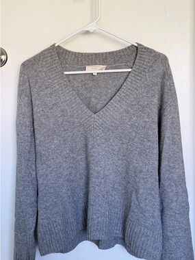 Sezane Polly V-Neck Gray Sweater NWOT